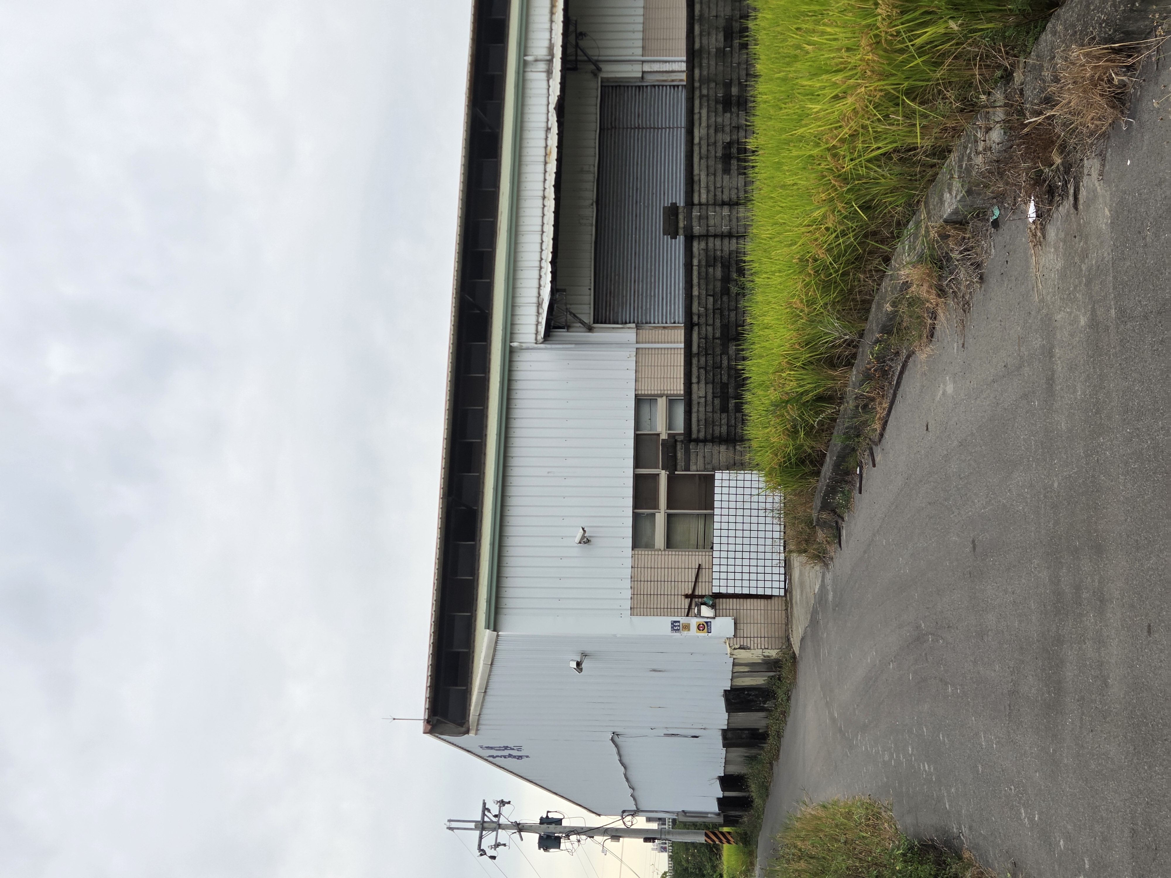 Farmland factory near the National Freeway 3 / Freeway 6 interchange system