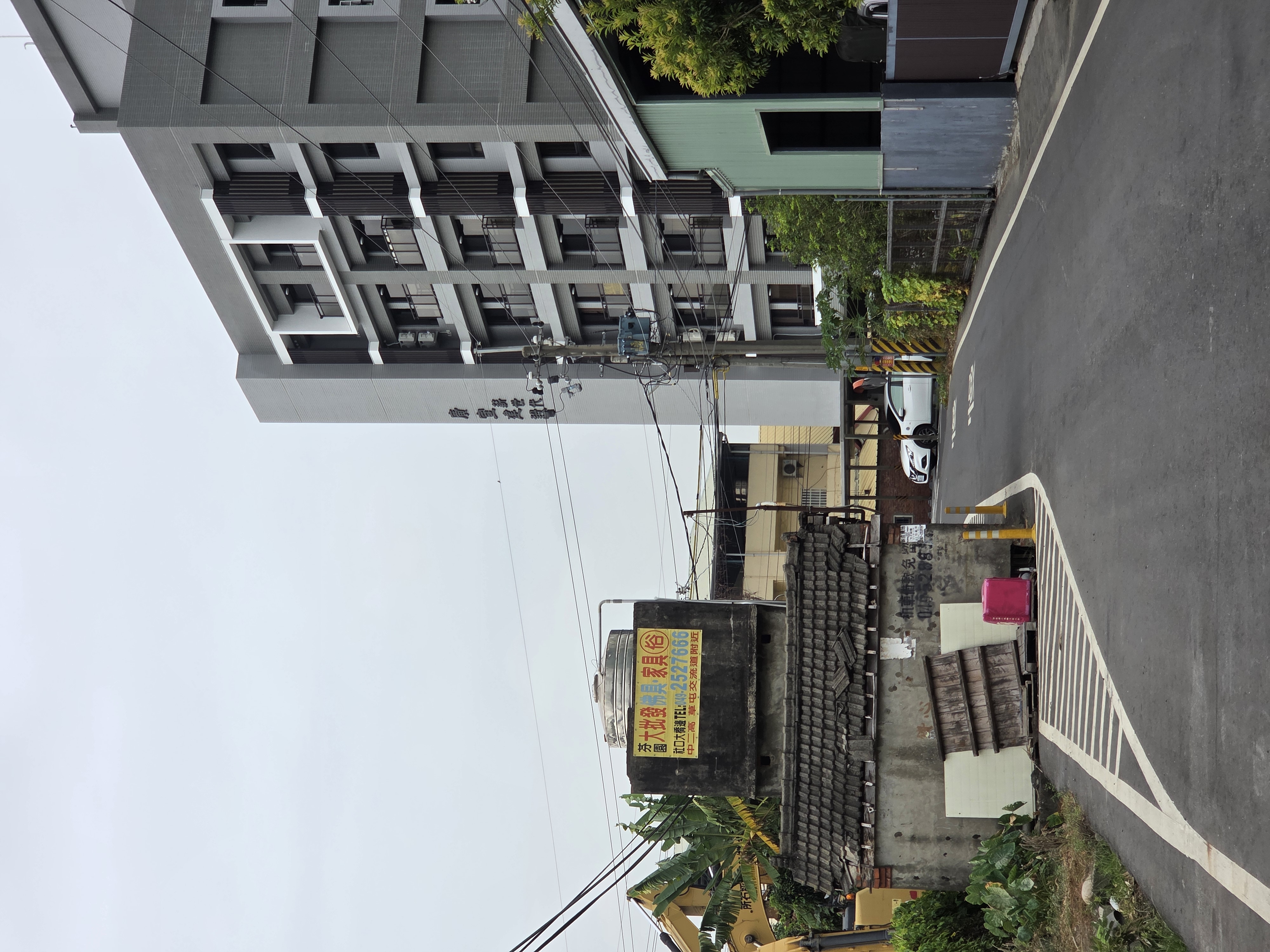 Jiadong St., Fenyuan farmland — road frontage on two sides, near National Freeway No. 3 interchange